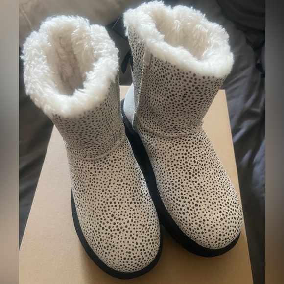 UGG MICRO CHEETAH NEW W/π¦ - Picture 2 of 13